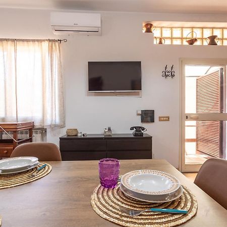 Comodo Loft Vicino La Metro Battistini Con Garage Рим Екстериор снимка