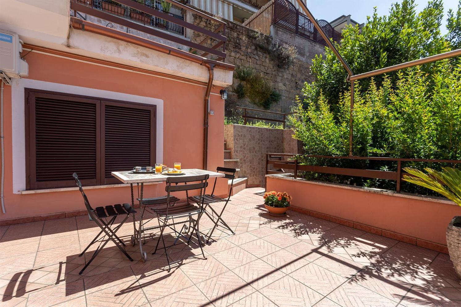 Comodo Loft Vicino La Metro Battistini Con Garage Рим Екстериор снимка